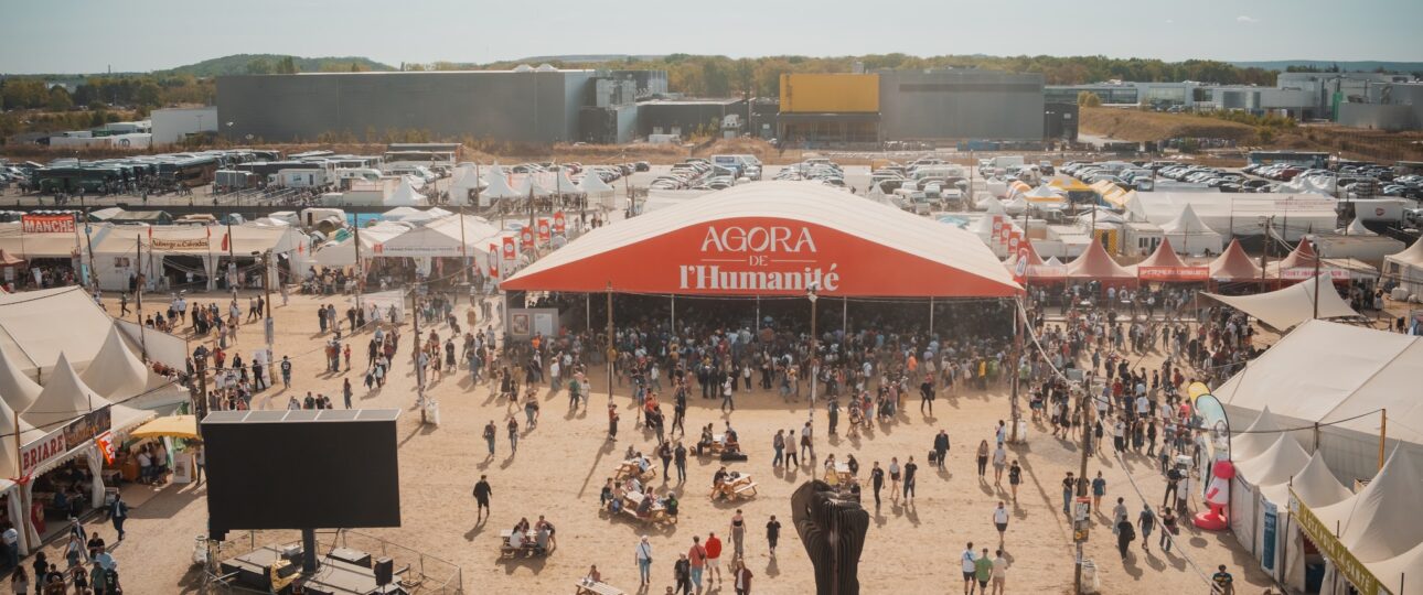 Toustes en Colo à la Fête de L'huma